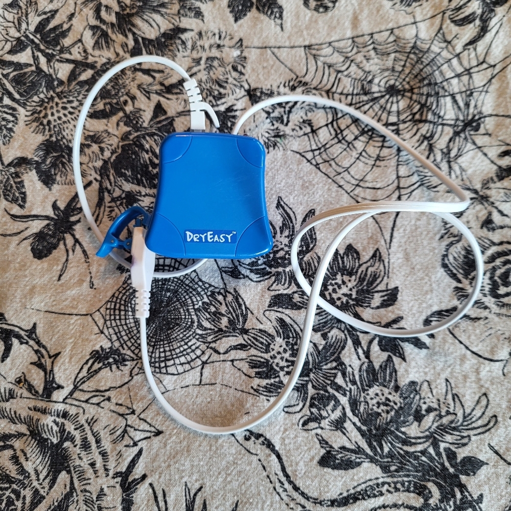 DRYEASY Bedwetting Alarm with Volume Control, 6 Selectable Sounds and Vibration